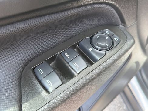 Used 2024 Chevrolet Equinox RS w/ RS Leather Package FWD image 21