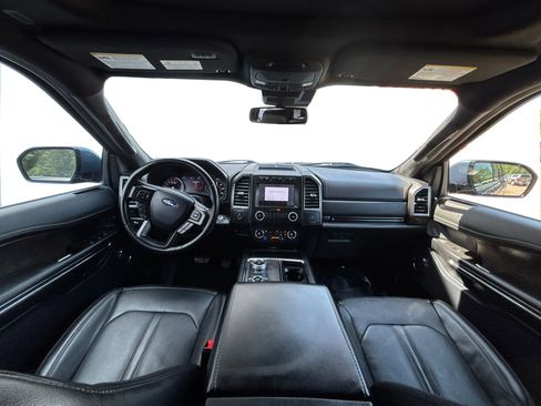 Used 2020 Ford Expedition Limited w/ Equipment Group 301A image 17