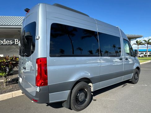 Used 2025 Mercedes-Benz Sprinter 2500 image 9