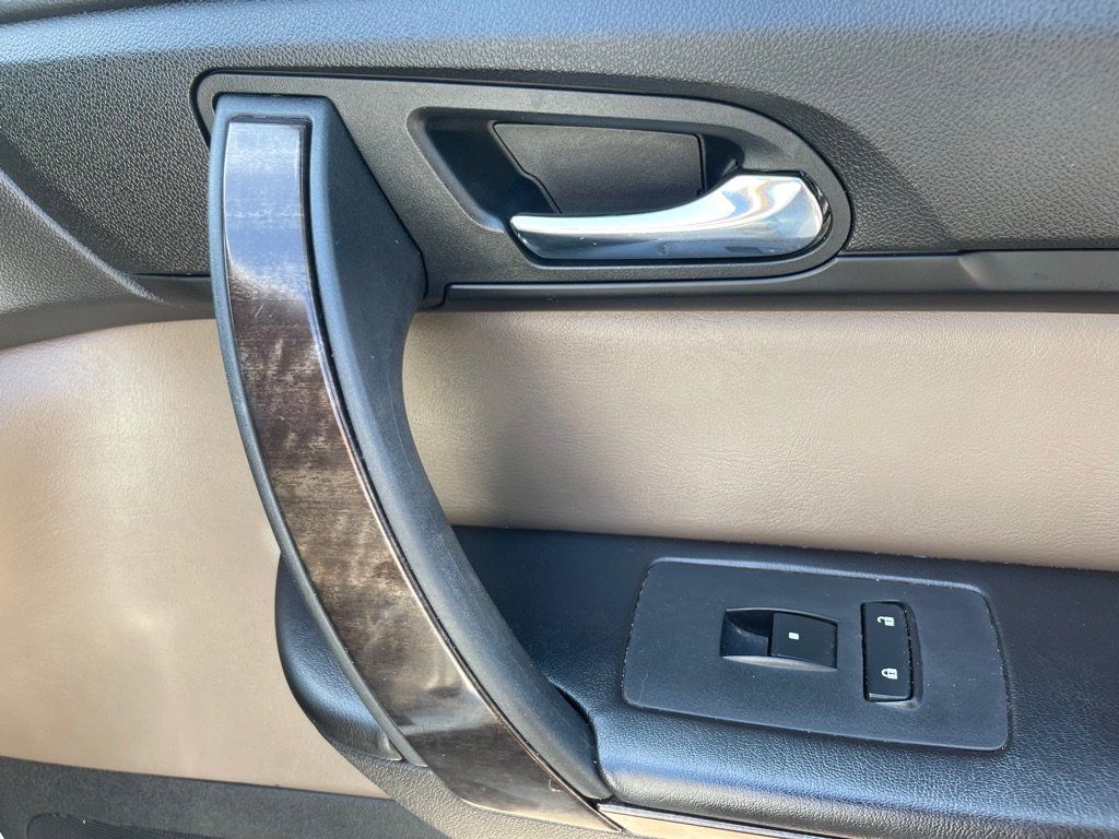 Used 2017 GMC Acadia Limited SLT FWD image 37
