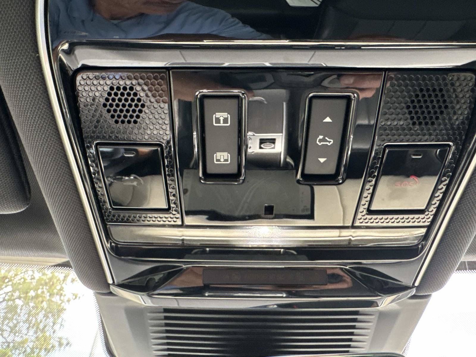 Used 2023 Land Rover Range Rover SE AWD/4WD image 19