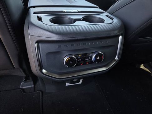 New 2025 Ford Expedition Platinum w/ Stealth Performance Package image 19