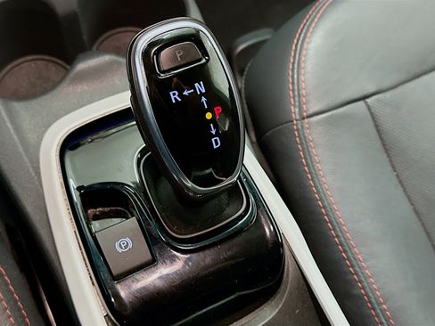 Used 2018 Chevrolet Bolt Premier w/ Driver Confidence II Package image 24