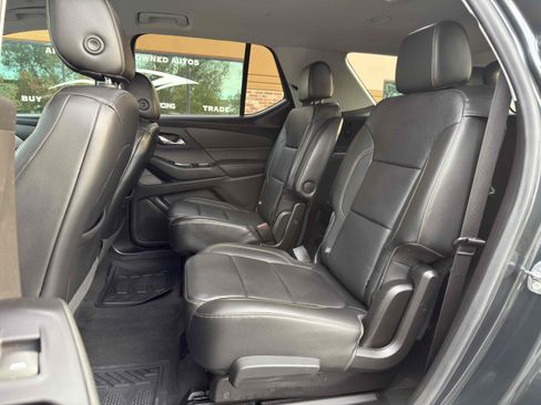 Used 2019 Chevrolet Traverse LT w/ LPO, Floor Liner Package FWD image 81
