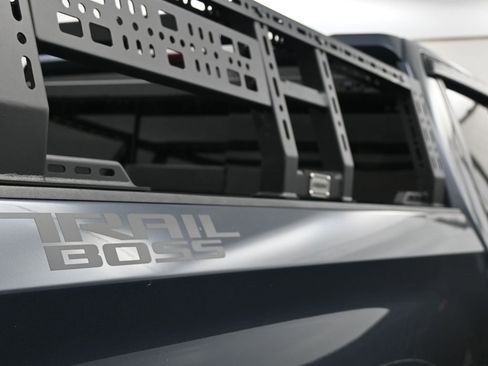 Used 2020 Chevrolet Silverado 1500 LT Trail Boss image 10