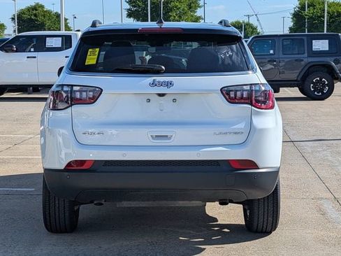 Used 2025 Jeep Compass Limited image 5