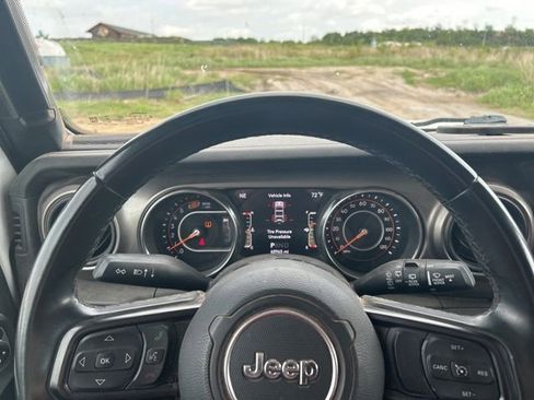 Used 2020 Jeep Wrangler Sport image 13