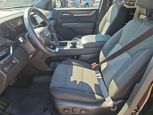 Used 2025 GMC Acadia Elevation image 18