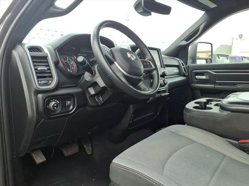 Used 2024 RAM 2500 Big Horn image 9