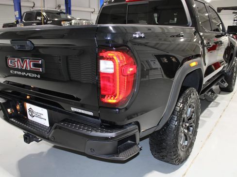 Used 2025 GMC Canyon Elevation w/ Convenience Package AWD/4WD image 24