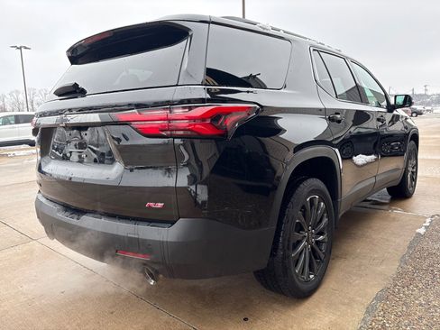 Used 2023 Chevrolet Traverse RS image 9