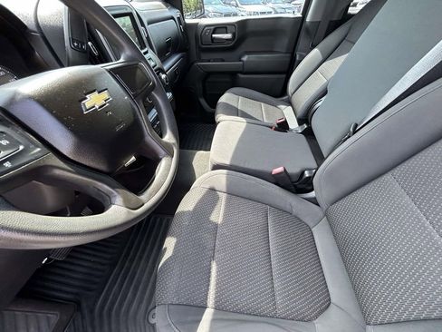Used 2019 Chevrolet Silverado 1500 Custom w/ Custom Value Package AWD/4WD image 24