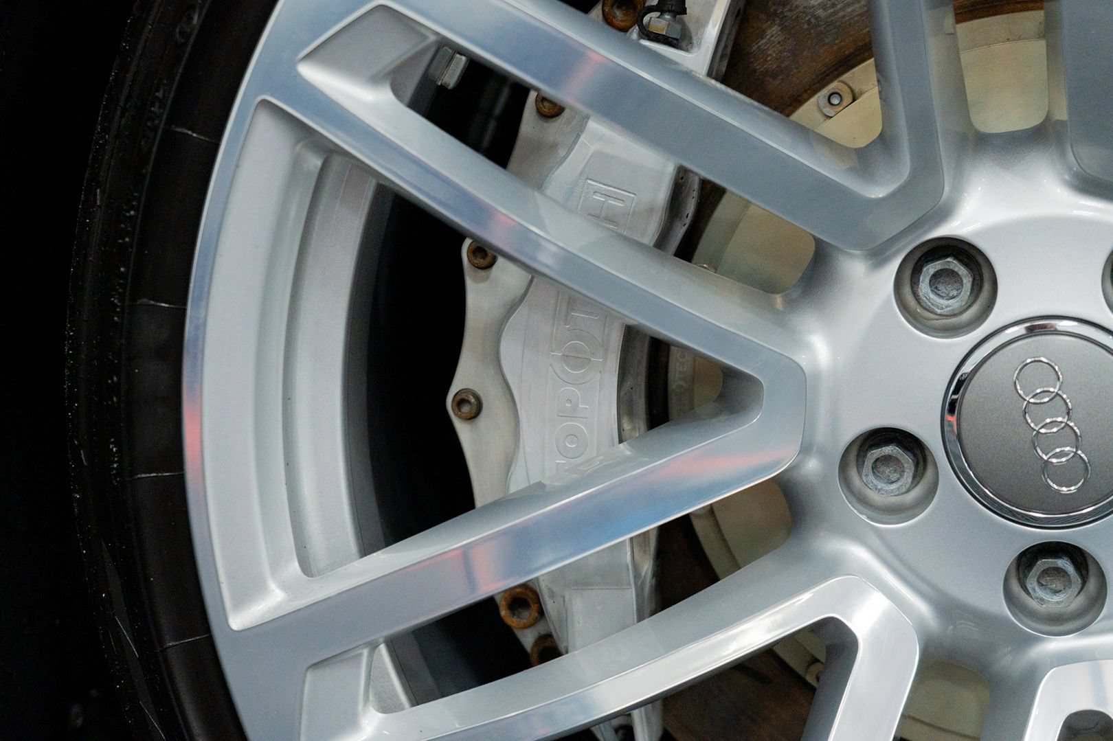 Used 2008 Audi RS 4 Sedan AWD/4WD image 16