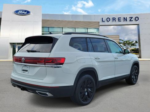 Used 2025 Volkswagen Atlas SE FWD image 5