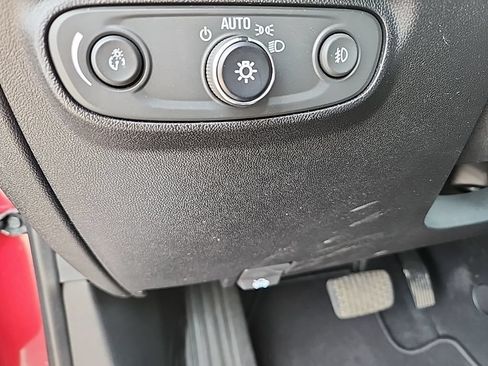 Used 2018 Chevrolet Equinox Premier AWD/4WD image 14