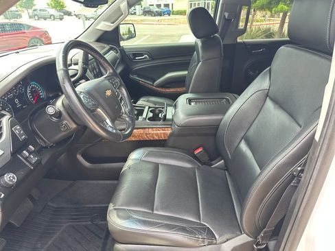Used 2019 Chevrolet Tahoe Premier RWD image 17