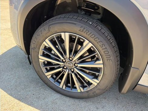 New 2026 Nissan Pathfinder Platinum AWD/4WD image 8