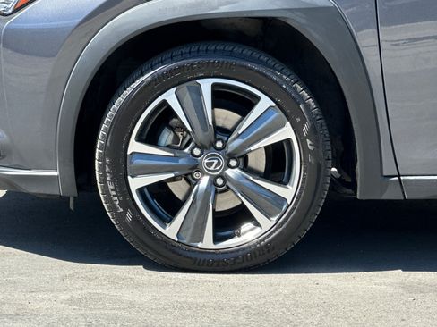 Used 2022 Lexus UX 200 w/ Accessory Package (Z2) FWD image 13