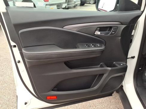 Used 2023 Honda Ridgeline RTL image 18