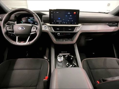 Used 2025 Ford Explorer ST AWD/4WD image 18