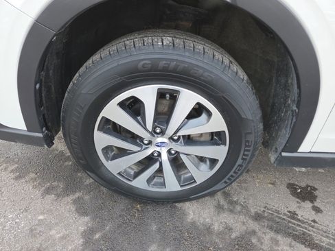 Used 2020 Subaru Outback Premium image 22