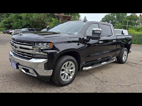Certified 2021 Chevrolet Silverado 1500 LTZ w/ Technology Package AWD/4WD image 4