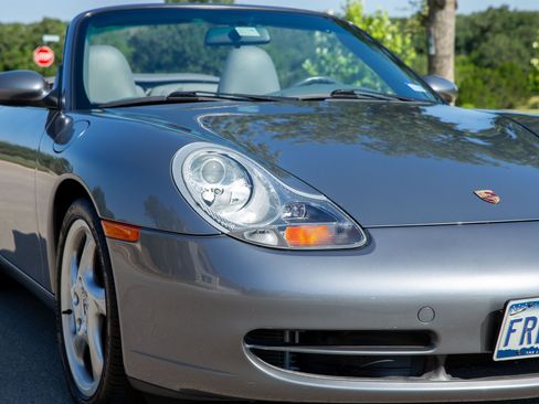 Used 2001 Porsche 911 Cabriolet image 12