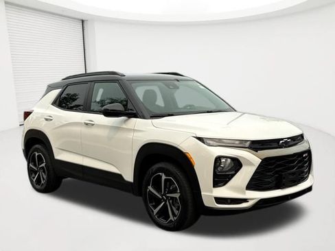 Used 2023 Chevrolet TrailBlazer RS AWD/4WD image 1