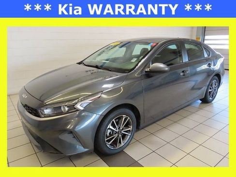 Used 2023 Kia Forte LXS image 1
