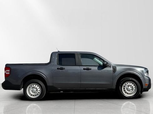 Used 2022 Ford Maverick XL image 2