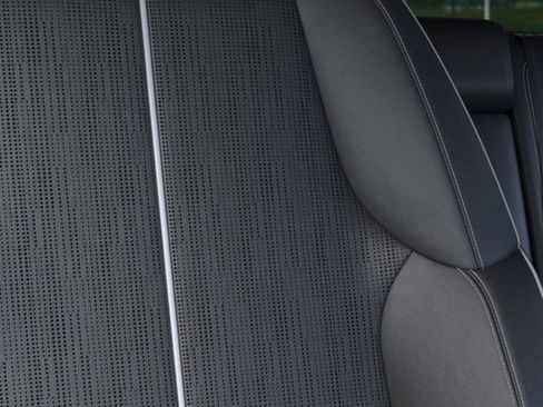 New 2026 Cadillac Optiq Luxury 2 w/ LPO, Floor Liner Package AWD/4WD image 28