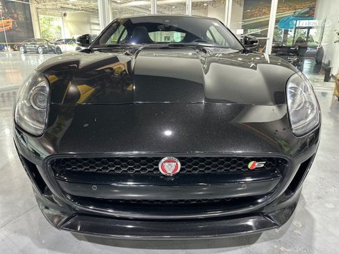 Used 2017 Jaguar F-TYPE S RWD image 22