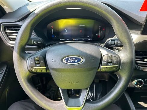 Used 2025 Ford Escape Active AWD/4WD image 21