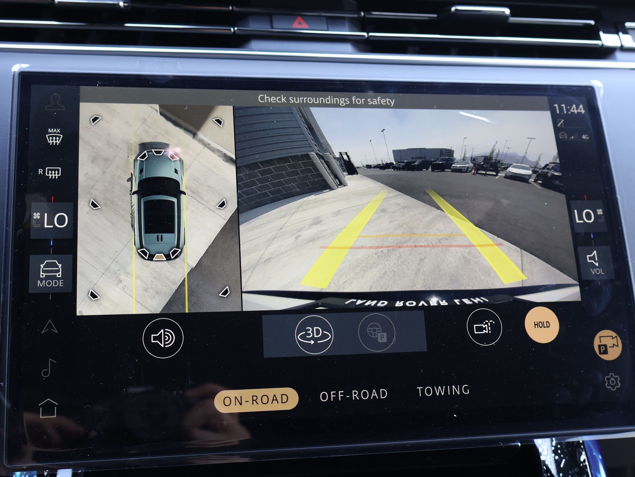 New 2026 Land Rover Range Rover Sport Dynamic SE AWD/4WD image 18