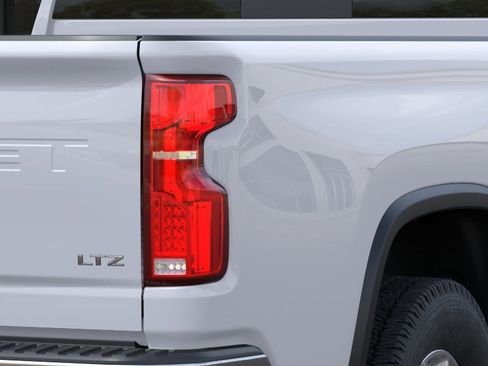 New 2026 Chevrolet Silverado 3500 LTZ w/ LTZ Convenience Package AWD/4WD image 11