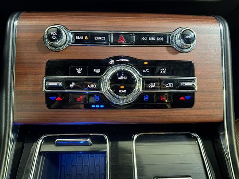 Used 2023 Lincoln Aviator Reserve w/ Elements Package Plus RWD image 20