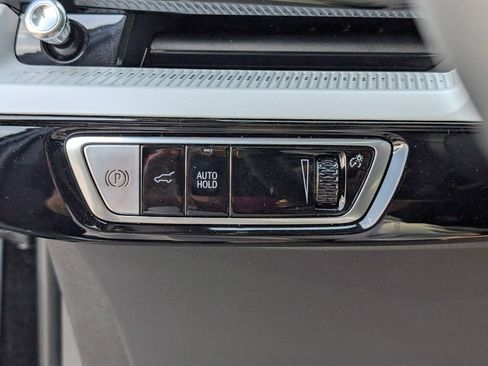 Used 2025 Cadillac Optiq Sport 1 w/ LPO, Floor Liner Package AWD/4WD image 10