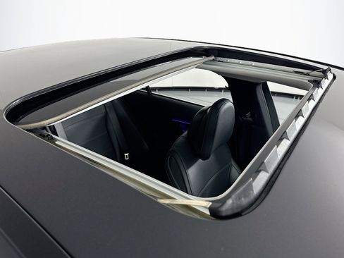 Certified 2022 Mercedes-Benz C 300 Sedan image 22