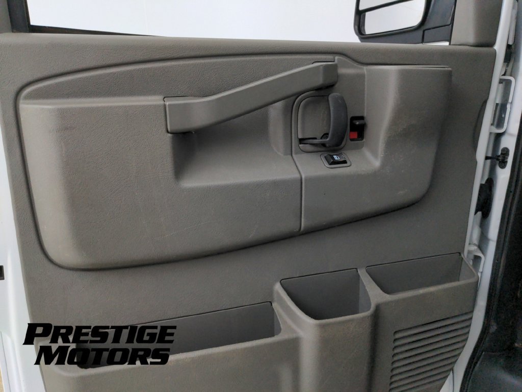 Used 2019 Chevrolet Express 2500 LT w/ LT Preferred Equipment Group RWD image 21
