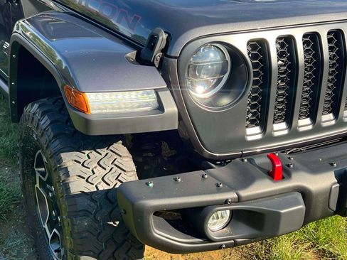 Used 2023 Jeep Gladiator Rubicon AWD/4WD image 6