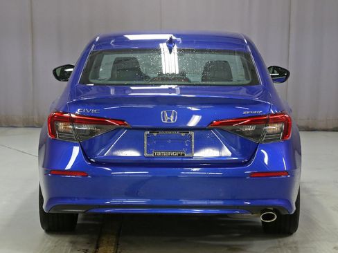 Certified 2024 Honda Civic Sport image 17
