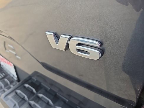 Used 2022 Toyota Tacoma SR image 23