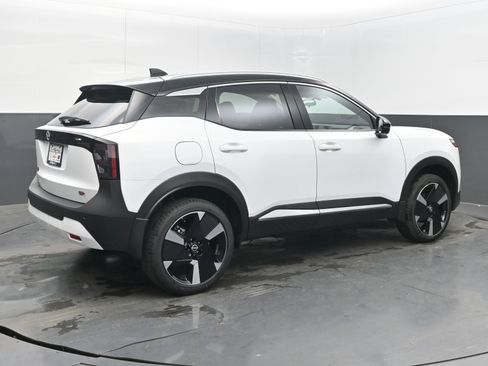 New 2026 Nissan Kicks SR w/ SR Premium Package image 7