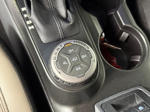 Certified 2022 Ford Bronco Wildtrak image 23