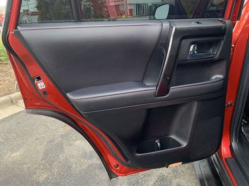 Certified 2022 Toyota 4Runner TRD Off-Road Premium image 15