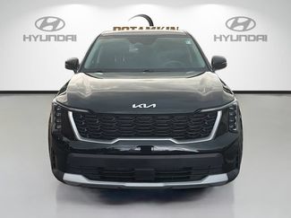 Used 2024 Kia Sorento LX FWD video 2