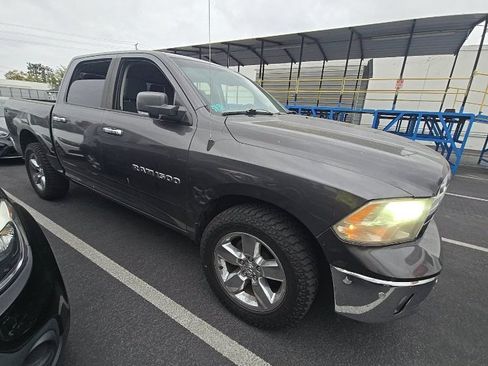 Used 2015 RAM 1500 Big Horn AWD/4WD image 3