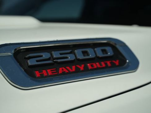 Used 2024 RAM 2500 Big Horn AWD/4WD image 37