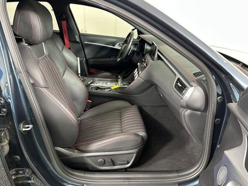 Used 2023 Genesis G70 2.0T w/ Sport Prestige Package image 28