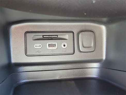 Used 2022 Chevrolet Equinox LT image 12